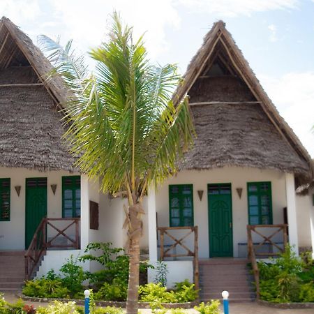 פאג'ה Jabali Bungalows Lodge מראה חיצוני תמונה