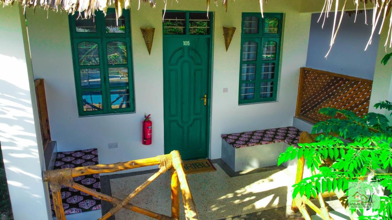 פאג'ה Jabali Bungalows Lodge מראה חיצוני תמונה